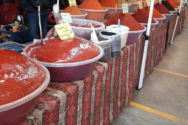Binkonut Kapalı Semt Pazarı - Resim 18