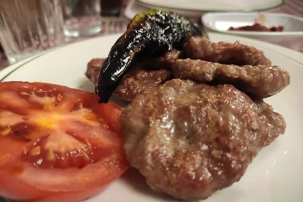 Çamlıca Kahvaltı &amp; Et Mangal • İnegöl - Resim 4