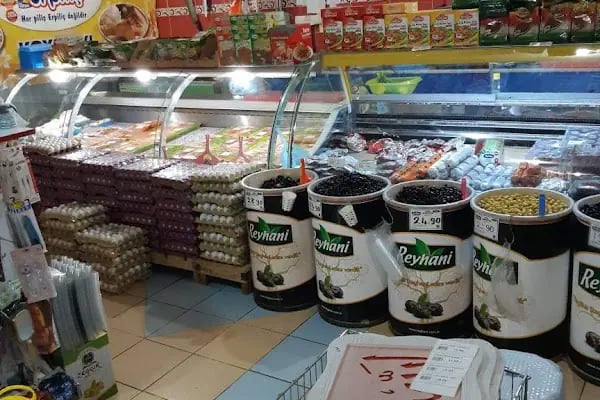 Altınekinli Furkan Avm - Resim 1