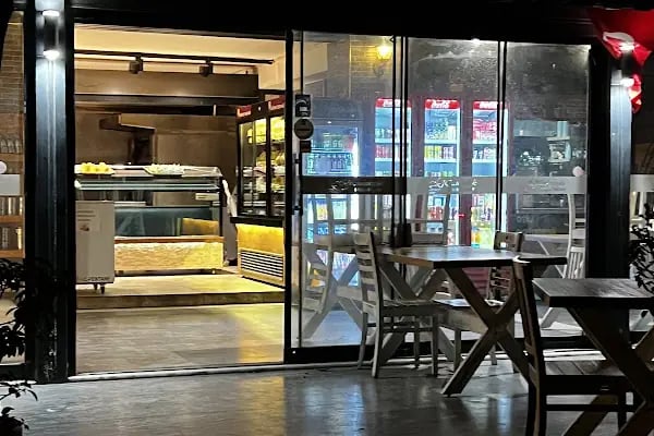 Bi'fırın Kadikalesi Pastane - Resim 14