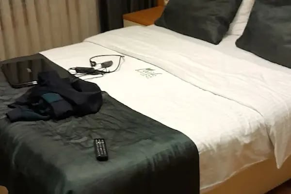 PARK SQUARE HOTEL - Resim 7