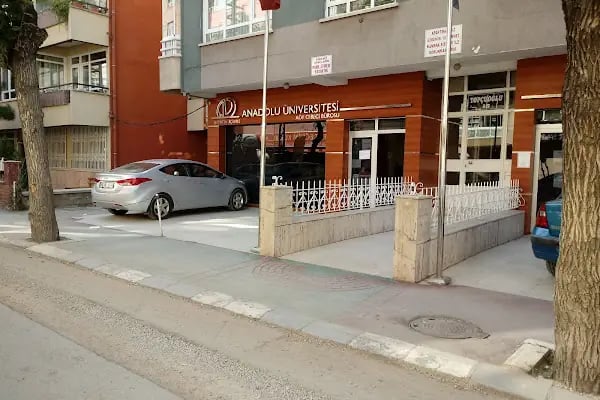 Anadolu Üniverstesi AÖF Cebeci Bürosu - Resim 3