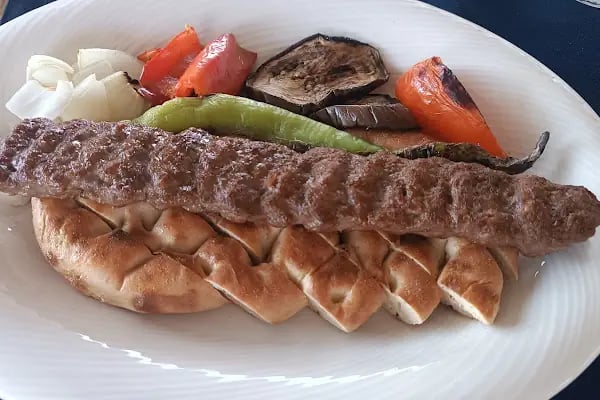 Makara Et &amp; Balık Restaurant - Resim 2