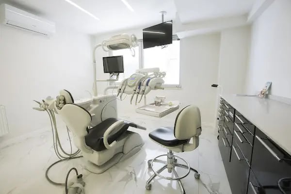 Denizli Dental Rezidans Bayramyeri Şubesi Ağız ve Diş Sağlığı Merkezi - Resim 20