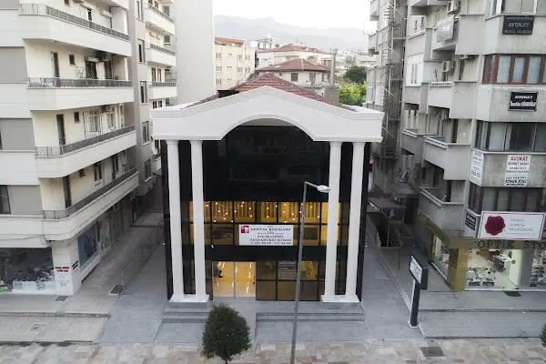 Denizli Dental Rezidans Bayramyeri Şubesi Ağız ve Diş Sağlığı Merkezi - Resim 2