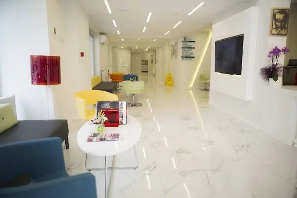 Denizli Dental Rezidans Bayramyeri Şubesi Ağız ve Diş Sağlığı Merkezi - Resim 14