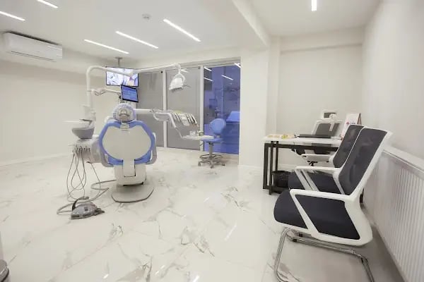Denizli Dental Rezidans Bayramyeri Şubesi Ağız ve Diş Sağlığı Merkezi - Resim 7