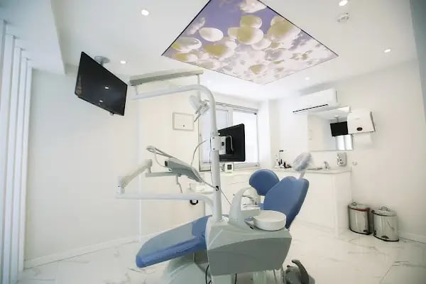 Denizli Dental Rezidans Bayramyeri Şubesi Ağız ve Diş Sağlığı Merkezi - Resim 6