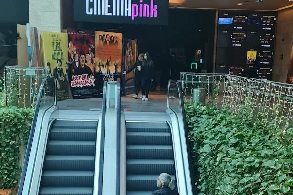 Cinema Pink - Resim 8