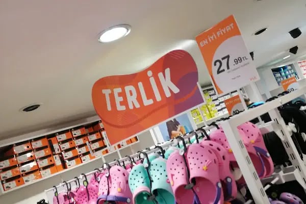 FLO Alanya Cadde Mağazası - Resim 14