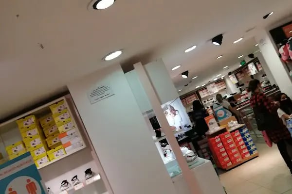 FLO Alanya Cadde Mağazası - Resim 12