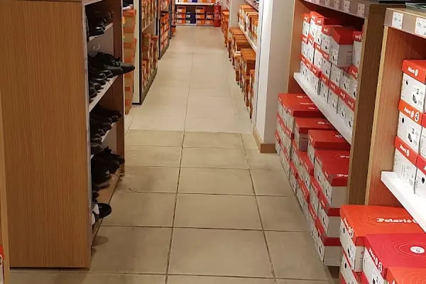 FLO Alanya Cadde Mağazası - Resim 18