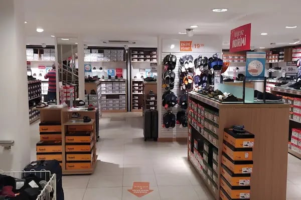 FLO Alanya Cadde Mağazası - Resim 4