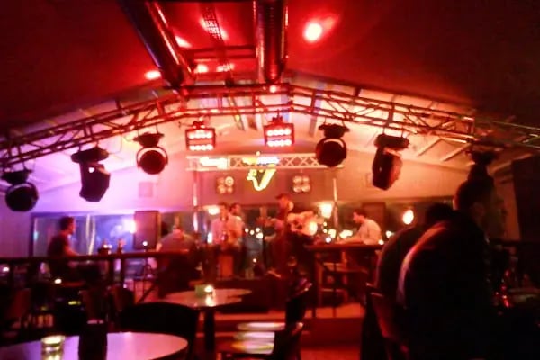 Radio Pub Performance Hall - Resim 20