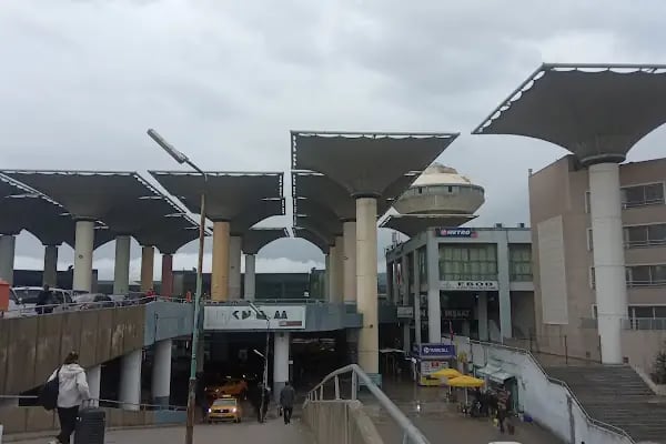 İzmir Şehirler Arası Otobüs Terminali - Resim 3