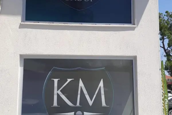 KM GROUP - Resim 8
