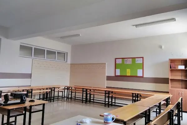 HALFETİ ANADOLU İMAM HATİP LİSESİ - Resim 10