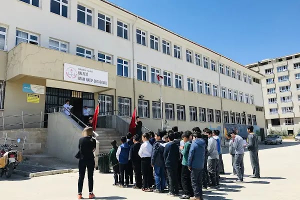 HALFETİ ANADOLU İMAM HATİP LİSESİ - Resim 1