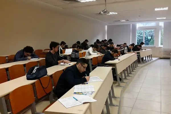 İstanbul Üniversitesi - Resim 20