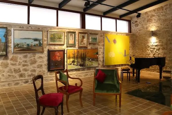 Kauçuk Hotel - Resim 11