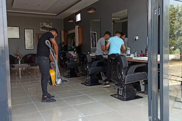Yasin Özer Barber Clup - Resim 6