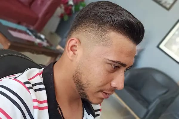 Yasin Özer Barber Clup - Resim 19