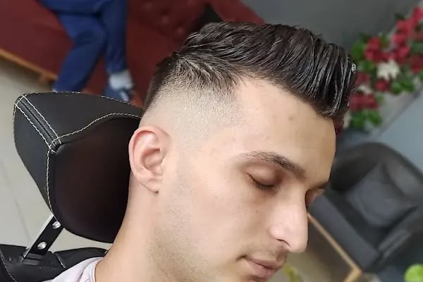Yasin Özer Barber Clup - Resim 16