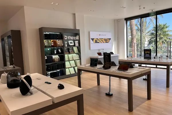 Gürgençler Oasis AVM, Bodrum - Apple Authorized Reseller - Resim 6