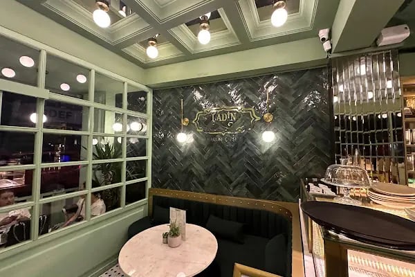 Safir Cafe &amp; Restaurant - Resim 2