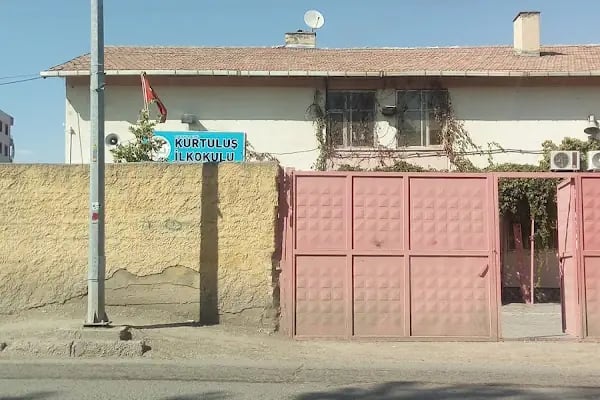 Kurtuluş İlkokulu - Resim 2