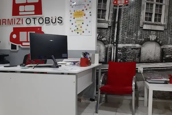 GÖLCÜK KIRMIZI OTOBÜS YABANCI DİL KURSU - Resim 3