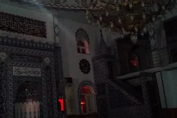 Hazreti Evubekir Cami - Resim 15