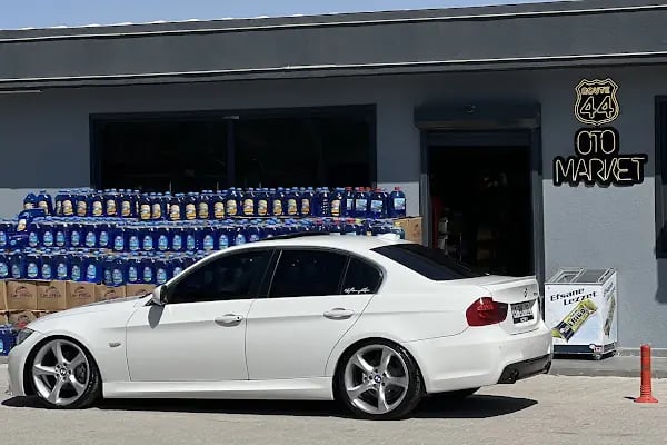 Route 44 Self Servis Araç Yıkama İstasyonu - Resim 7