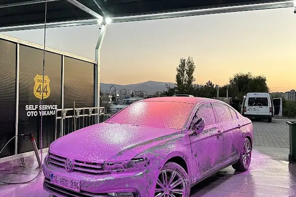 Route 44 Self Servis Araç Yıkama İstasyonu - Resim 1