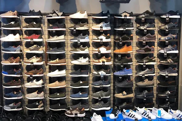 Aristocrat Shoes and Bag Store Ayakkabı ve Çanta Mağazası - Resim 18