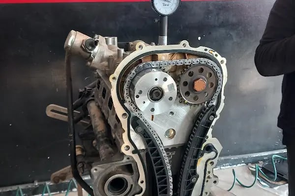 Oto dinamik tamir ve bakım servisi DYNAMİC CAR SERVİCE - Resim 12