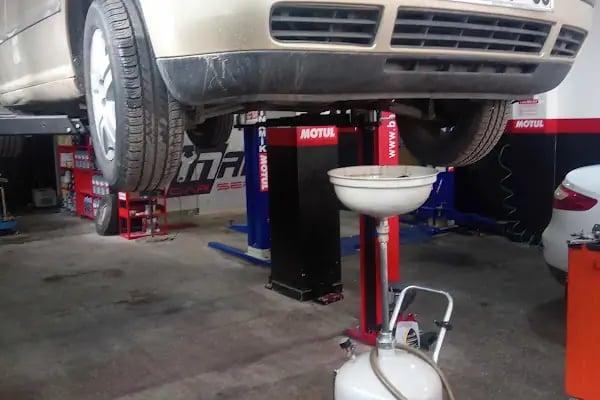Oto dinamik tamir ve bakım servisi DYNAMİC CAR SERVİCE - Resim 15
