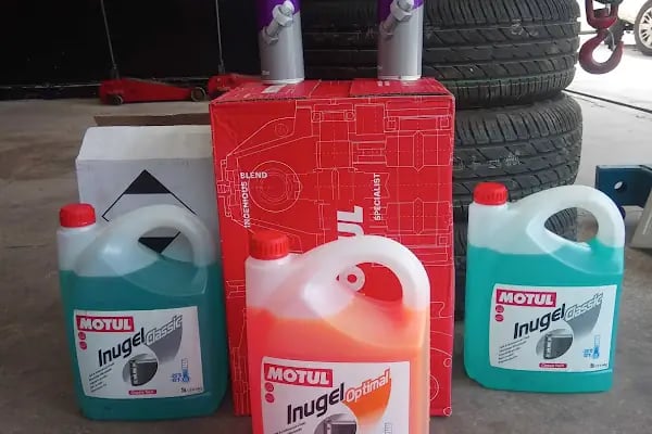 Oto dinamik tamir ve bakım servisi DYNAMİC CAR SERVİCE - Resim 17