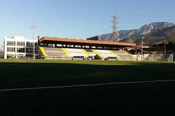 TEVFİK LAV SPOR TESİSLERİ - Resim 3