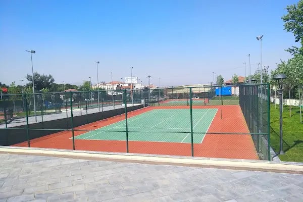 TEVFİK LAV SPOR TESİSLERİ - Resim 18
