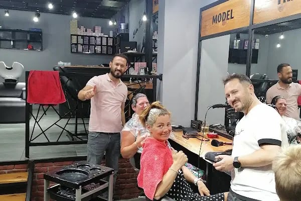 Viking Hair Club - Resim 1