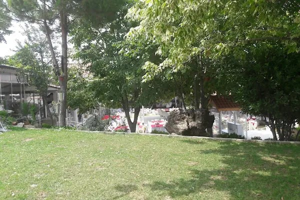 Şen Kristal Düğün Salonu &amp; Şen Bahçe Kahvaltı ve Cafe - Resim 5