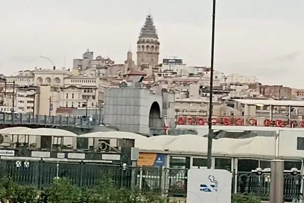 Eminönü T5 Tramvay Durağı - Resim 19