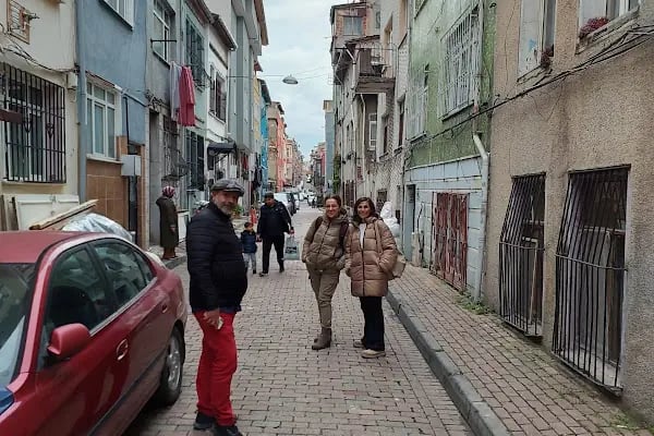 Eminönü T5 Tramvay Durağı - Resim 15