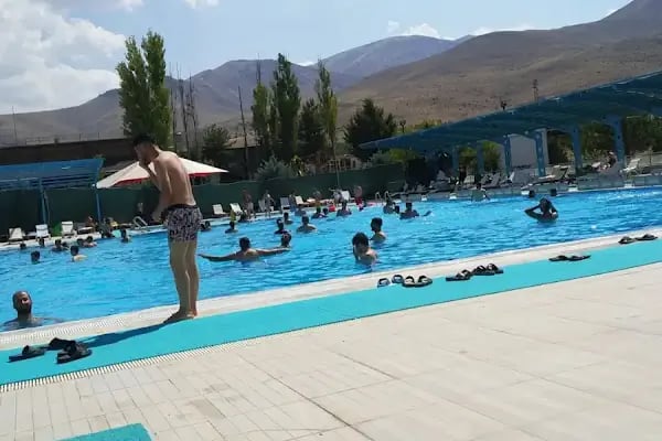 İnönü Üniversitesi Olimpik Açık Yüzme Havuzu - Resim 3