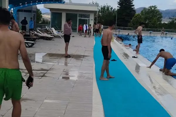 İnönü Üniversitesi Olimpik Açık Yüzme Havuzu - Resim 17