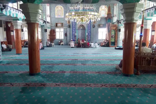 Yusuf Ziya Cami - Resim 17