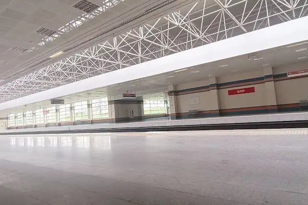 Gop Metro İstasyonu - Resim 3