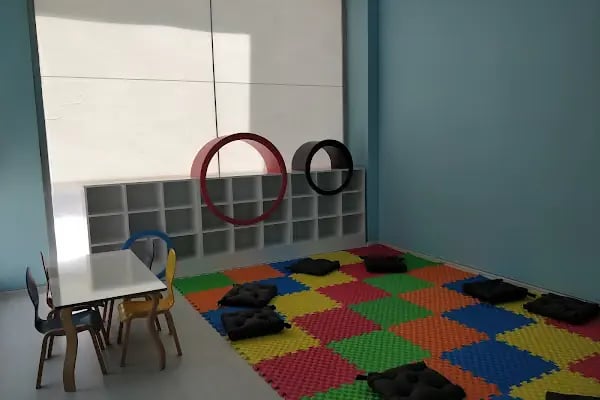 ÖZEL GÜVENÇ İNGİLİZCE KURSU - Resim 1