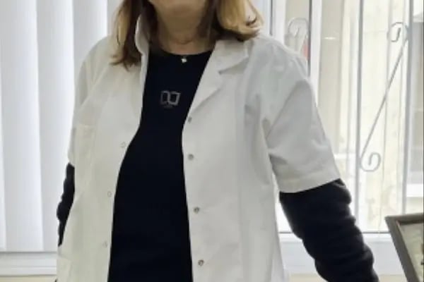Doç. Dr. Tennure Yazanel Diş Kliniği - Resim 5